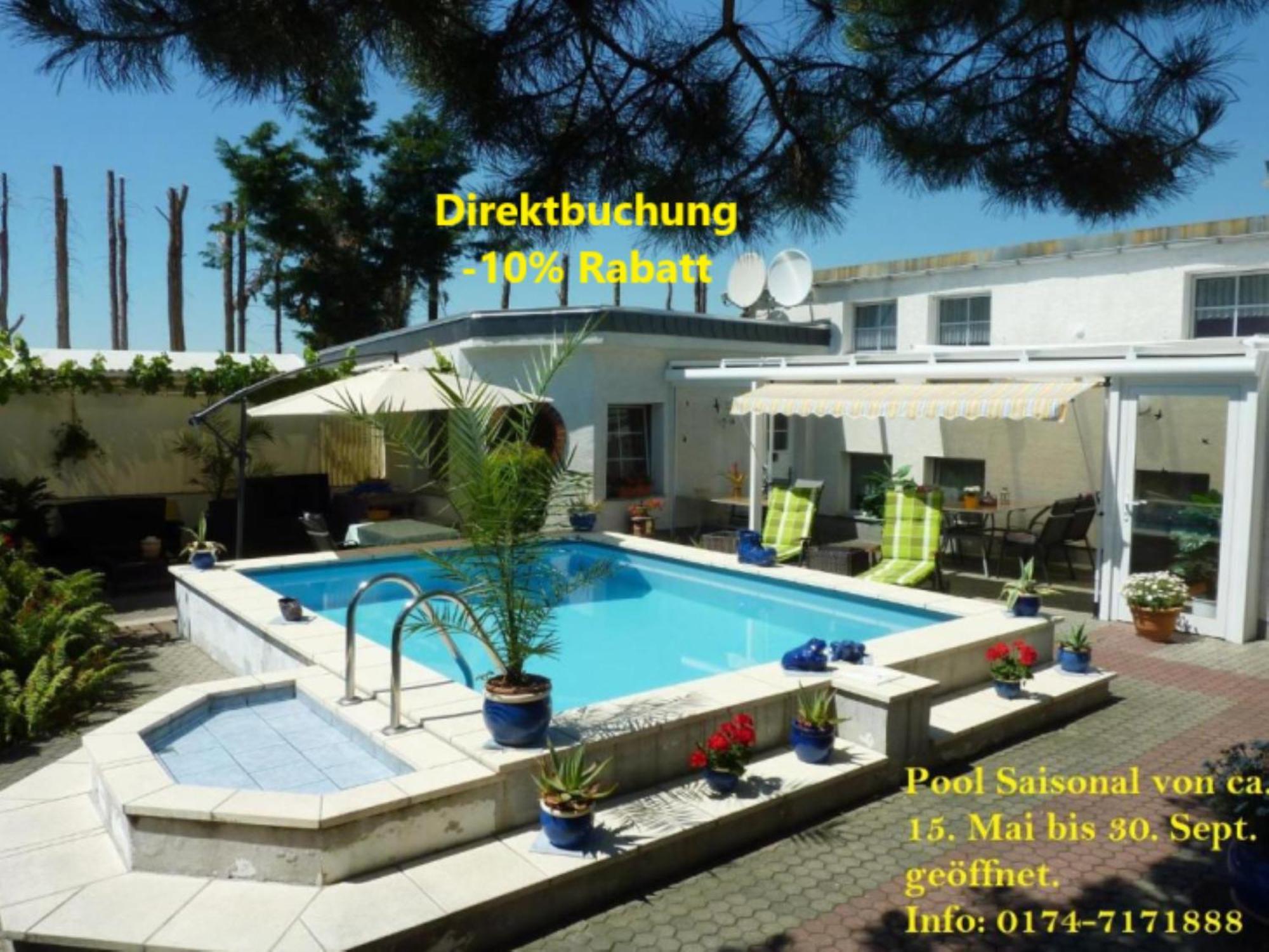 Pension Muench "Am Anger" Neuseusslitz Bagian luar foto