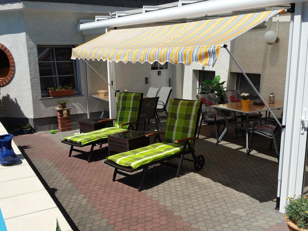Pension Muench "Am Anger" Neuseusslitz Bagian luar foto
