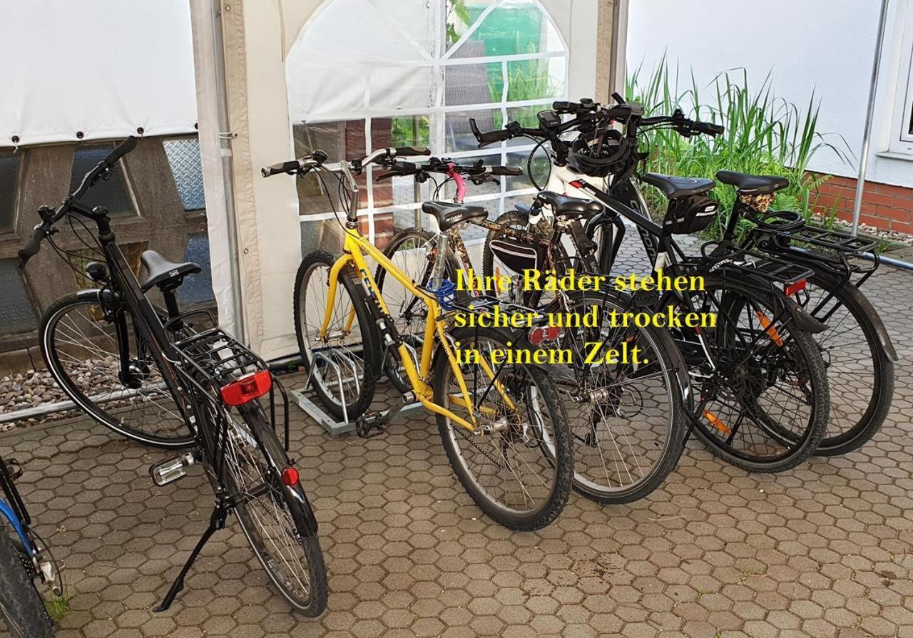 Pension Muench "Am Anger" Neuseusslitz Bagian luar foto